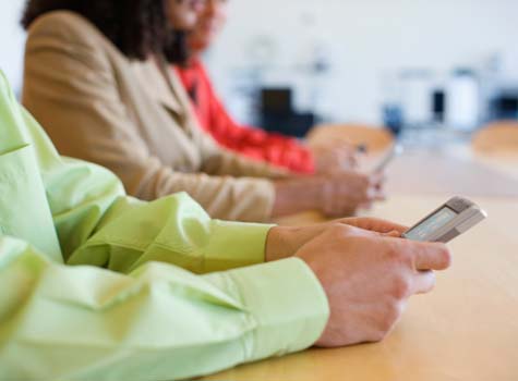 iPhone Surpasses Blackberry in the Workplace