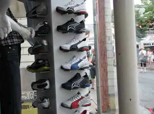 How to Open an Athletic Shoe Store