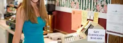 Customer Service Tips for Part-Time Summer Employees